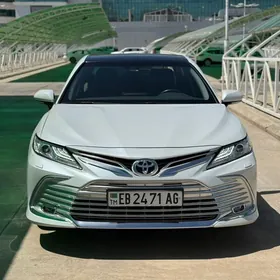 Toyota Camry 2023