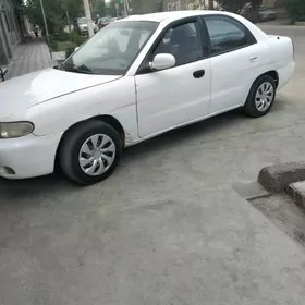 Daewoo Nubira 1999