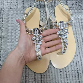 Летние босоножки