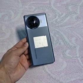 Tecno Spark 20pro+. 16/256