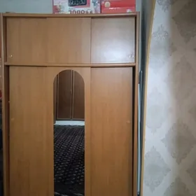 şkaf