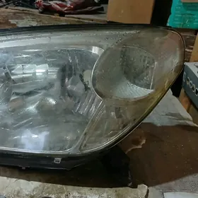 RAV 4 far