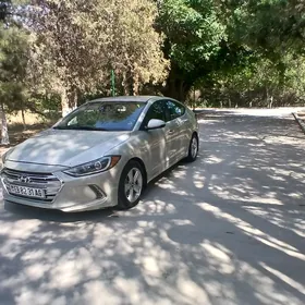 Hyundai Elantra 2018