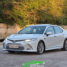 Toyota Camry 2024