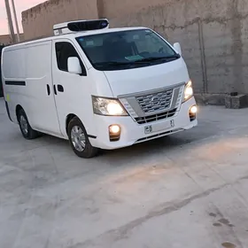 Nissan Urvan 2018