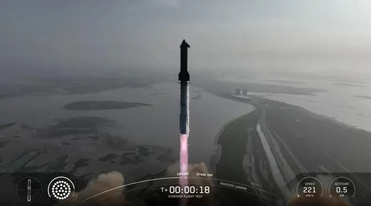 Starship-iň 9-njy synag uçuşy ýene şowsuz tamamlandy: tizleşdiriji ýaryldy, gämi ýandy