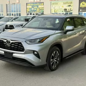 Toyota Highlander 2022