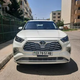 Toyota Highlander 2020