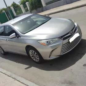 Toyota Camry 2017