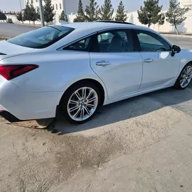 Toyota Avalon 2019