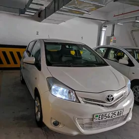 Toyota Yaris 2012