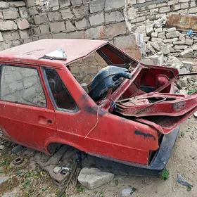 Lada 99