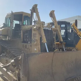 Caterpillar Dozer 2004