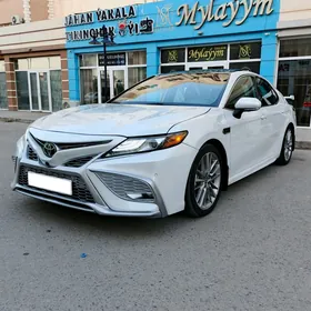 Toyota Camry 2020