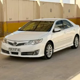 Toyota Camry 2012