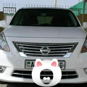 Nissan Versa 2013
