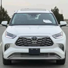 Toyota Highlander 2021