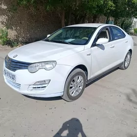 Toyota Avensis 2010