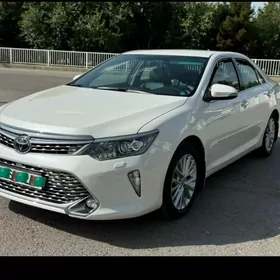 Toyota Camry 2017