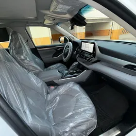 Toyota Highlander 2022
