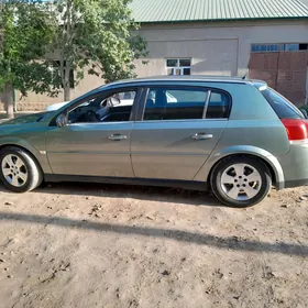 Opel Signum 2003