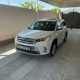 Toyota Highlander 2018