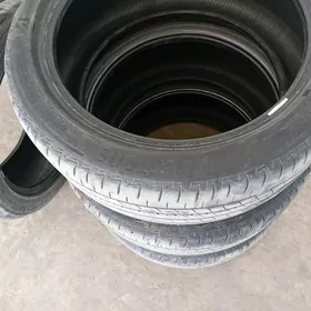 teker 235 45 18