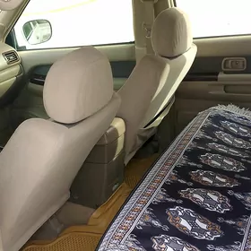 Nissan Pathfinder 2001