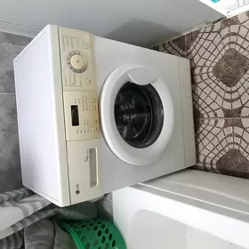 LG