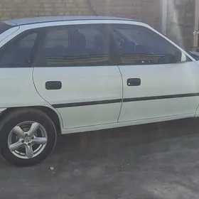 Opel Astra 1995