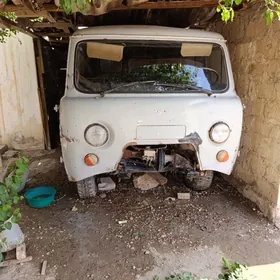 UAZ Profi 1986