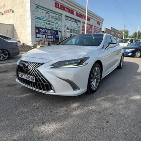 Lexus ES 350 2022