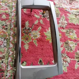 okűz kelle telewizor daşy