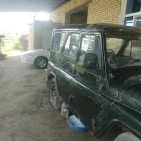UAZ 469 1989