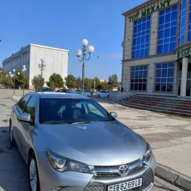 Toyota Camry 2016