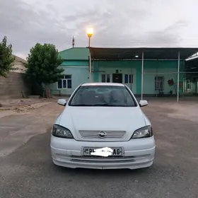 Opel Astra 2003