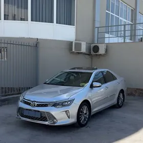 Toyota Camry 2018