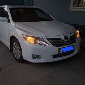 Toyota Camry 2010