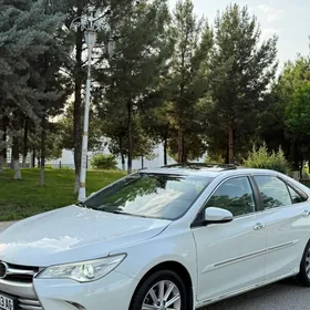 Toyota Camry 2015