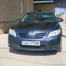 Toyota Camry 2010