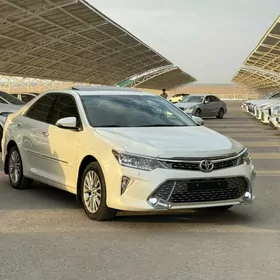 Toyota Camry 2017