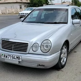 Mercedes-Benz E420 1996