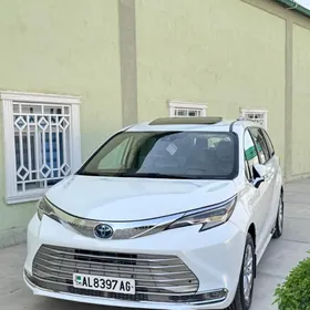 Toyota Sienna 2022
