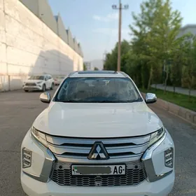 Mitsubishi Montero Sport 2020