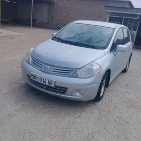Nissan Versa 2011