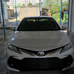 Toyota Camry 2023
