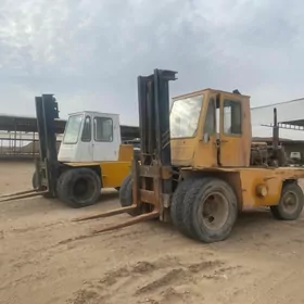 Kara Forklift 1995