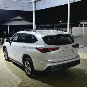 Toyota Highlander 2018