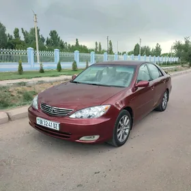 Toyota Camry 2004