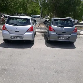Nissan Versa 2012